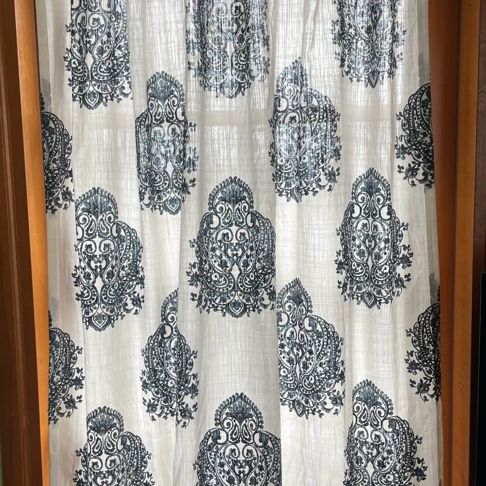 The Luxury Collection indigo and white chinoiserie medallions curtain panels - Picture 4 of 9
